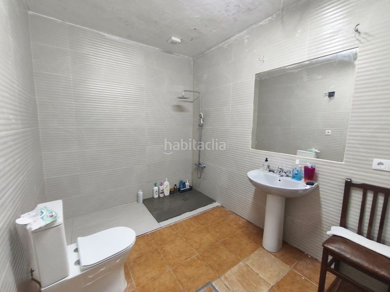 Foto a8d8eb92-a3e4-4093-a0e1-8514486cfef9. Casa amb aparcament a Molares (Los)