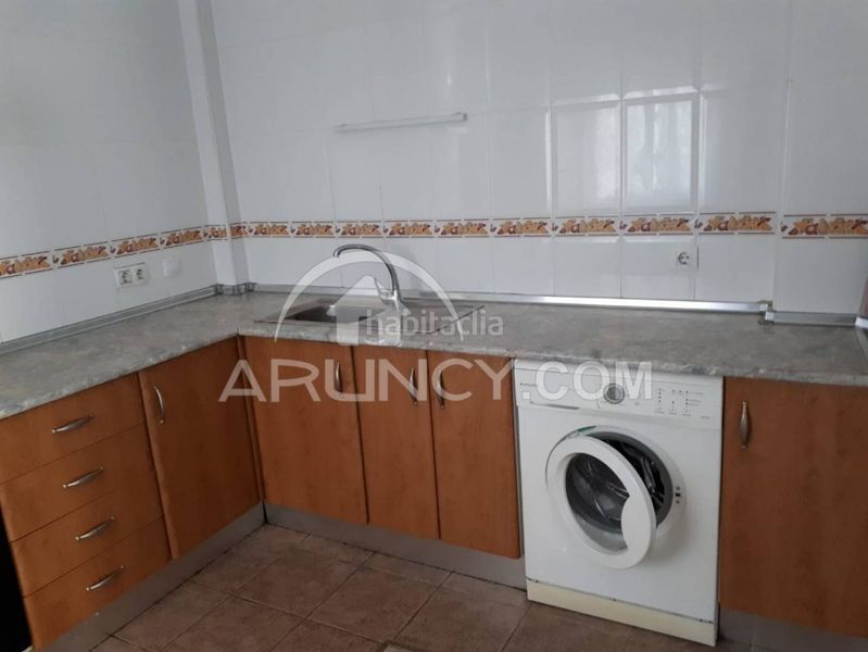 Foto a7443806-d46c-44e1-9d42-6297f61dd95b. Casa amb aparcament a Las Torres - Constelaciones Utrera