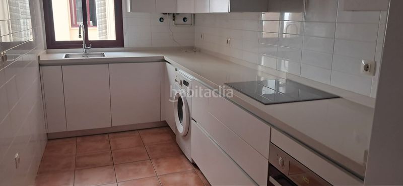 Foto a63e427e-6db0-421b-969e-16f405a3e790. Pis amb aparcament a El Junquillo - Vistalegre Utrera