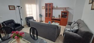 Flat in Salesianos. Piso centrico