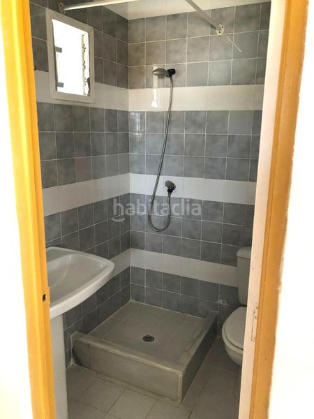Foto c04b647d-f60c-455a-8ca8-ef4cd00cc9ef. Casa amb aparcament a Bellavista Sevilla