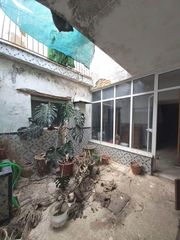 House in Centro. Dos casas en una y un mundo de posibilidades!   214 m2  9 habita