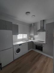 Rent Flat in Centro. Amplio piso nuevo a estrenar en el corazón de utrera por 800