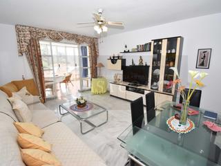 Pis a Castillo Sohail - Myramar. Piso de 3 dormitorios en venta en zona sohail, fuengirola.