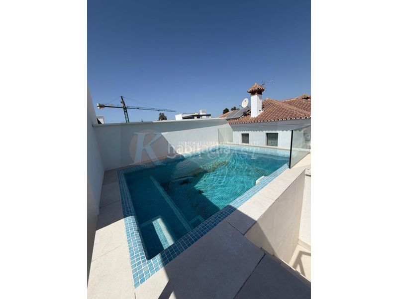 Foto d89c9255-cee3-4a46-aa50-0660c06c8490. Casa adossada amb aparcament a Los Ríos Mijas