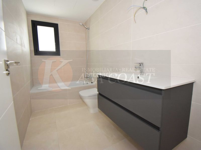 Foto f80c4375-a347-45d7-88bb-b5a6d382dab2. Casa adossada amb aparcament a Los Ríos Mijas