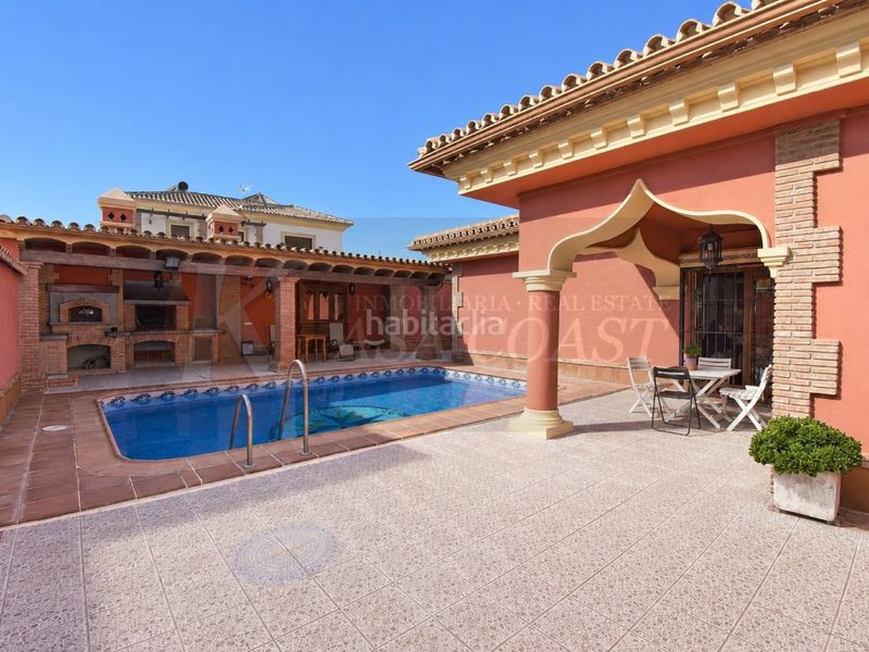 Foto 08668576-6a50-4f5d-b72d-520fd41704f9. Xalet amb aparcament piscina a campo de Mijas Mijas