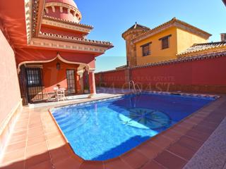 Chalet en Campo de Mijas. Casa independiente en venta en la zona de carretera de mijas.