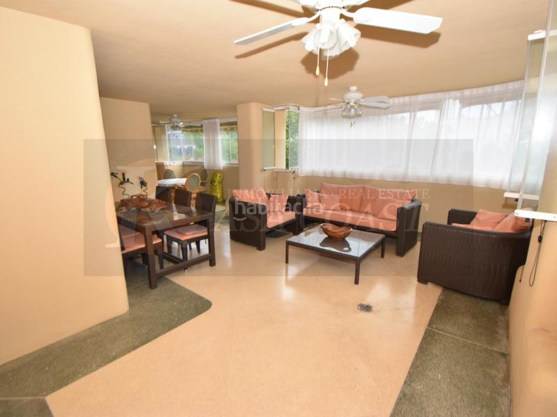 Foto 49f7a050-245a-462b-8de3-5e1fb2db839d. Piso  en venta en la zona miramar con garaje incluido. en Fuengirola