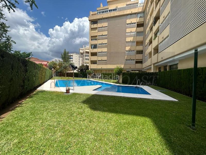 Foto 8c2566b0-00d1-4ab2-88e3-ffba99e3053e. Piso  en venta en la zona miramar con garaje incluido. en Fuengirola