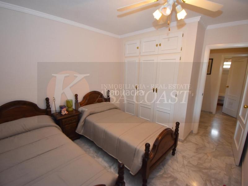 Foto f158edbc-b447-48ac-a77c-da2c7e043710. Piso  en venta en la zona miramar con garaje incluido. en Fuengirola