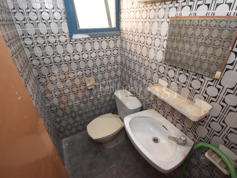 Foto 59799174-2f1d-4384-88ee-8f2bf20a0bd4. Local comercial dos locales en conjunto en venta en zona céntrica . en Fuengirola