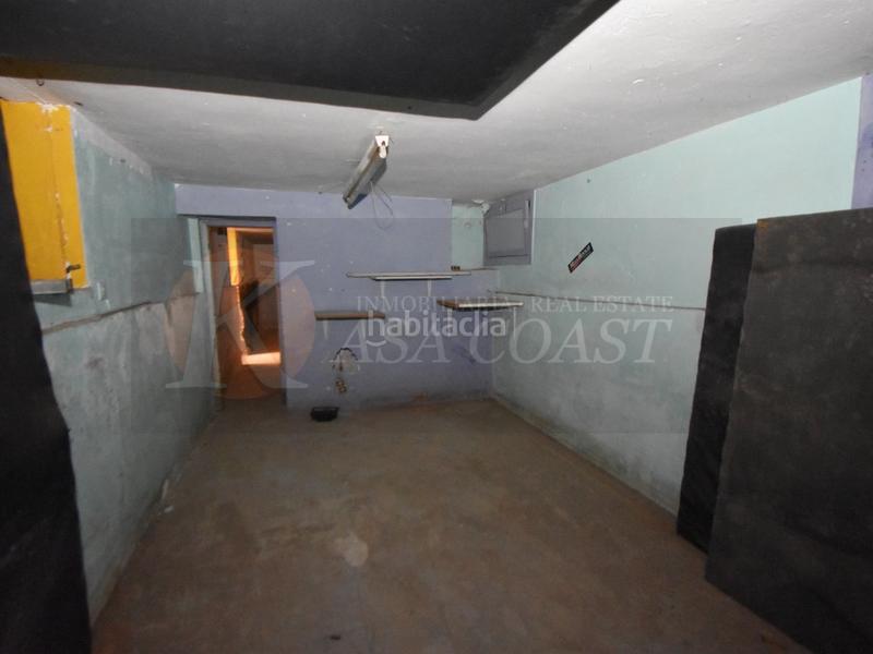 Foto bb63947d-4b83-4b33-b091-a503c3f72718. Local comercial dos locales en conjunto en venta en zona céntrica . en Fuengirola