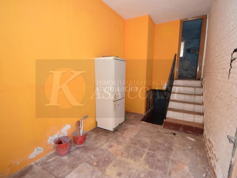 Foto da1132ff-dff9-41b4-9fbd-cedf991f6e9a. Local comercial dos locales en conjunto en venta en zona céntrica . en Fuengirola