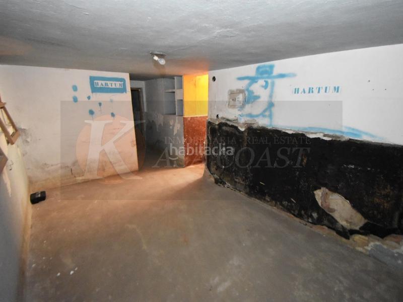 Foto feac7879-4138-442b-9e77-39600f6909ee. Local comercial dos locales en conjunto en venta en zona céntrica . en Fuengirola