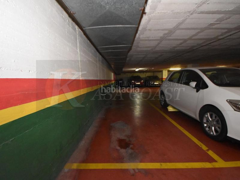 Foto 5ebbbe84-9cc8-4a43-8da6-a5b3c5989d01. Parking coche plaza de parking en venta en zona céntrica . en Fuengirola
