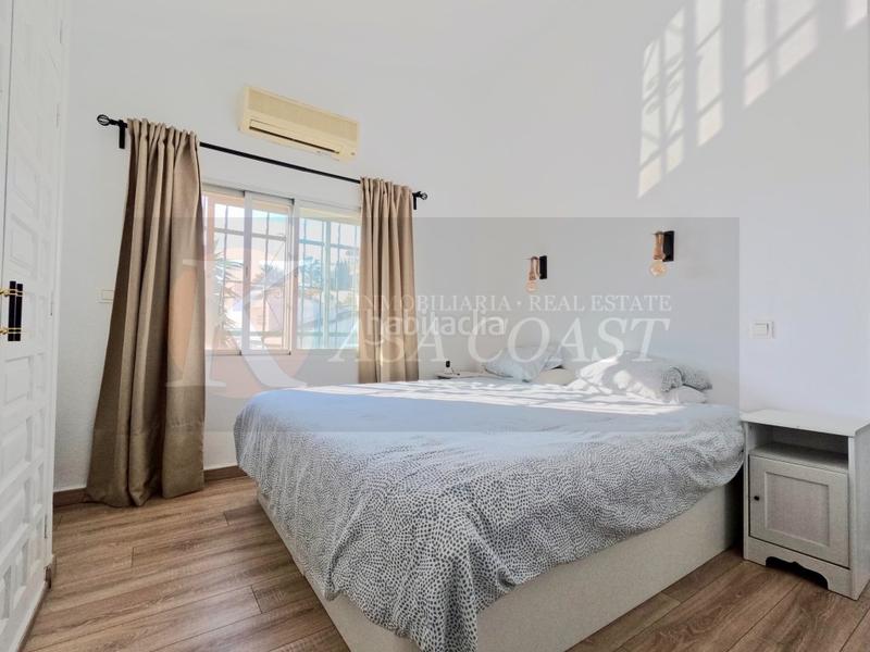 Foto 3e220e54-00de-4c7b-a8db-7c9dae076074. Casa chalet en venta en zona sohail, . en Castillo Sohail - Myramar Fuengirola
