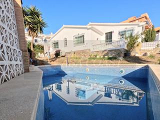 Haus in Castillo Sohail - Myramar. Chalet en venta en zona sohail, fuengirola.
