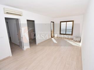 Appartamento en Playa de los Boliches. Piso recin reformado con comodidades excepcionales en 1 lnea d