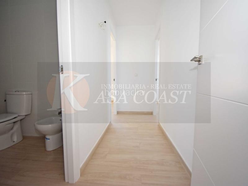 Foto 7f3ce787-3989-4341-9468-7814c1451944. Piso  recién reformado con comodidades excepcionales en 1 línea de Playa de los Boliches. en Fuengirola