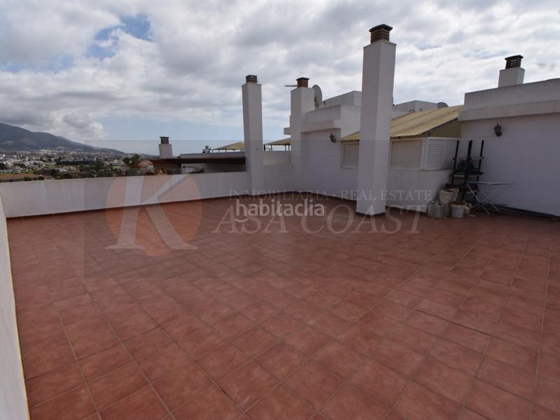 Foto 4392bf38-69f7-4355-b8aa-2a4e6c761adb. Attico con parcheggio piscina in Los Ríos Mijas