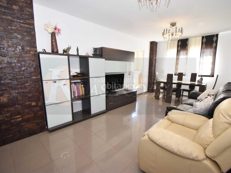 Foto 552b6632-96c4-485f-990f-698922aac7f0. Piso  renovado en venta en doña ermita, costa con garaje incluido. en Mijas