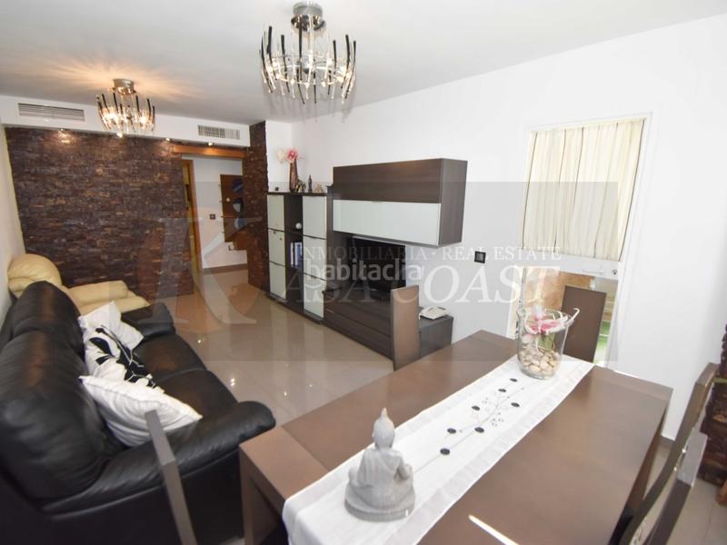 Foto 83a79a69-8b60-4275-bef0-b61ae1edd1cc. Piso  renovado en venta en doña ermita, costa con garaje incluido. en Mijas