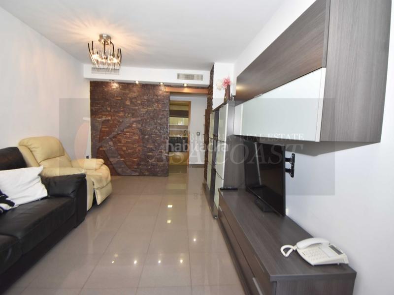 Foto e91fd1ce-0cb0-49d3-bc84-f0bb1b7633a2. Piso  renovado en venta en doña ermita, costa con garaje incluido. en Mijas