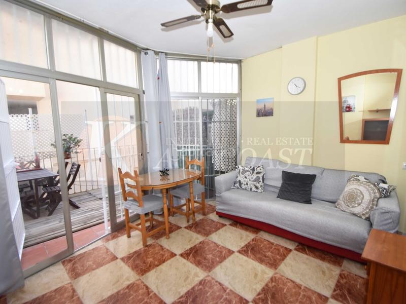 Foto df7c6ebb-d9c9-4691-ab05-7f9827dd47bb. Estudio  en venta en zona céntrica a 2 minutos a de la playa. en Fuengirola