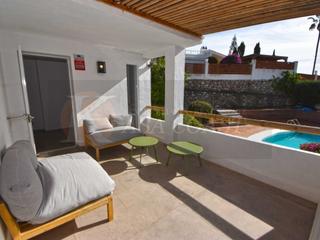 Casa a Campo de Mijas. Impresionante villa reformada en campo mijas con jardín privado