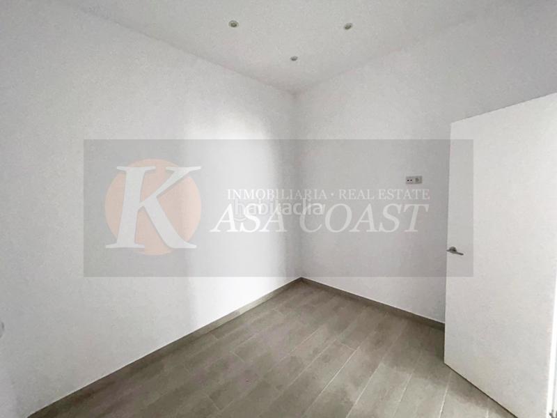 Foto 5ca7ac59-5fcb-436a-9ea7-8d28c9ede538. Local comercial local en venta en zona céntrica . en Fuengirola