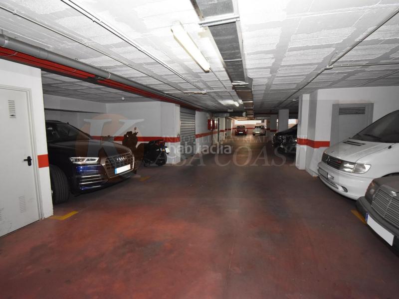 Foto b05766ff-8869-4e85-9bdd-b3713d61fad8. Aparcament cotxe a Los Boliches Fuengirola