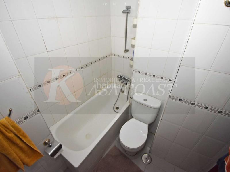 Foto 14748845-07bd-40bf-80b4-4b06e60bd536. Piso  amplio en zona céntrica a un paso de la playa. en Fuengirola