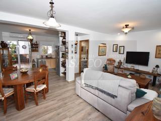 Casa a Centro. Casa mata reformada de 117 m2 en venta en zona aquamijas, mijas