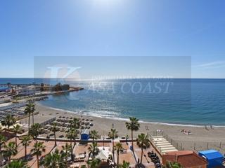 Pis a Puerto Deportivo. Tu hogar en 1 línea de playa en fuengirola centro  con vistas al
