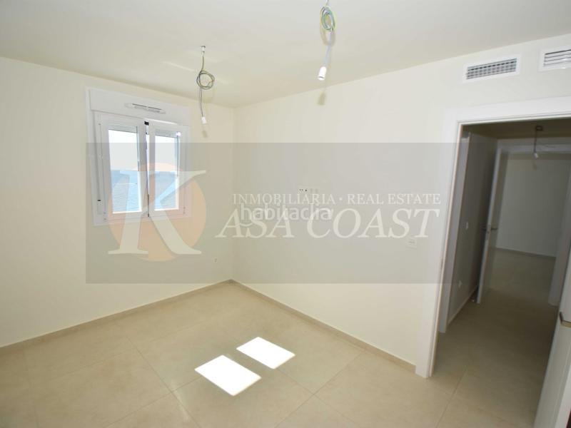 Foto c3bec99c-476e-4889-bccd-ba69c986b952. Piso tu hogar en 1 línea de playa centro con vistas al mar y al Puerto Deportivo en Fuengirola
