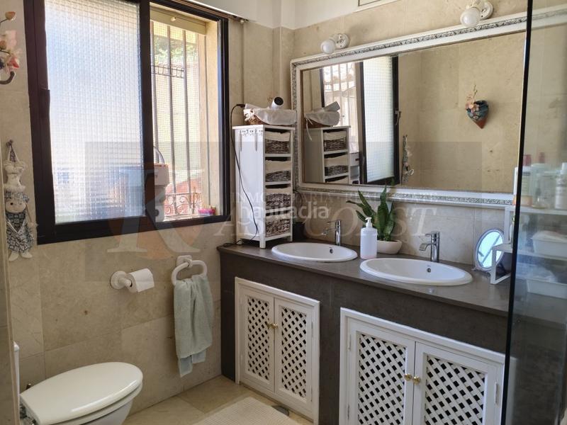 Foto 7a83e613-94d4-4c72-8075-0f0bec4617c2. Casa chalet independiente con piscina en torreblanca, en Fuengirola