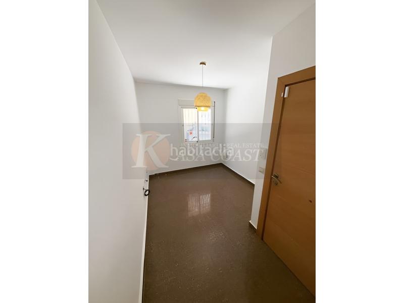 Foto 616251ba-0d0b-49fd-b977-ec7c705c7ce8. Piso oportunidad en las lagunas, costa planta baja con patio privado. en Mijas