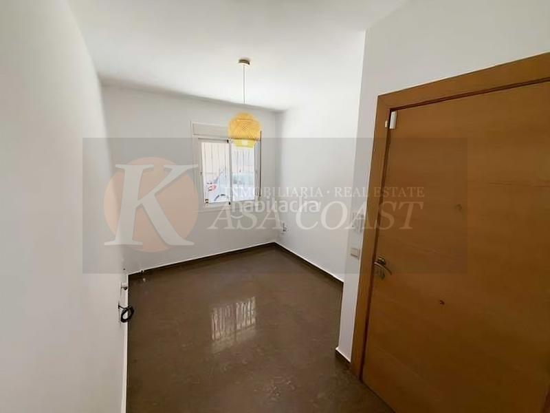 Foto 8d84248e-b1e7-4e61-a7c4-0706d8e1d3d3. Piso oportunidad en las lagunas, costa planta baja con patio privado. en Mijas