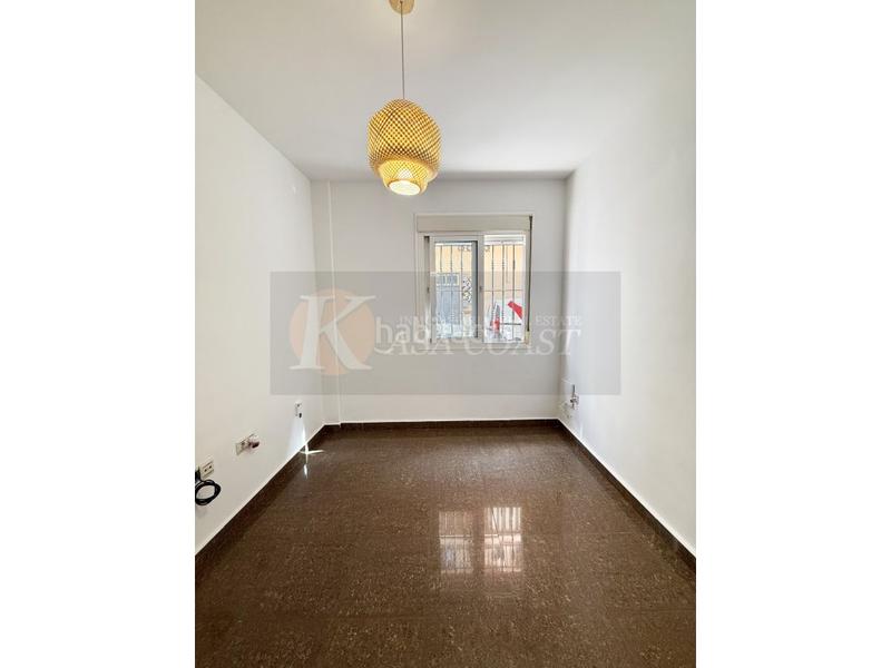 Foto db77b2a6-ceb4-4889-9141-90a5647e92fa. Piso oportunidad en las lagunas, costa planta baja con patio privado. en Mijas