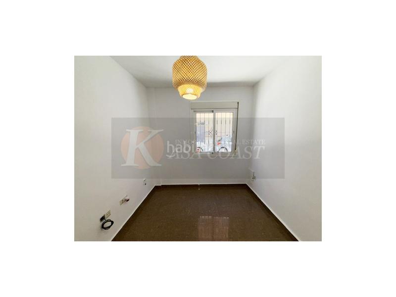Foto eb905c67-61ee-45e0-8f9a-34b301c970f4. Piso oportunidad en las lagunas, costa planta baja con patio privado. en Mijas