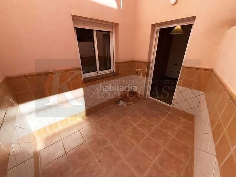 Foto f1d1107e-14a4-41cf-aec4-ce4367012970. Piso oportunidad en las lagunas, costa planta baja con patio privado. en Mijas