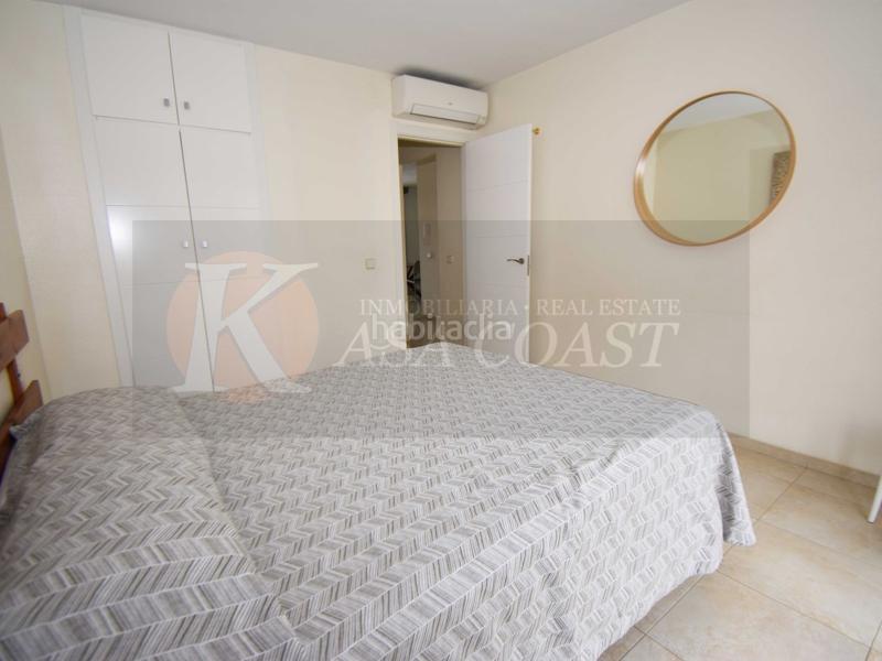 Foto b32eef15-8566-40b0-9498-376fcb828c78. Piso  renovado y con vistas al mar en zona sohail, en Fuengirola