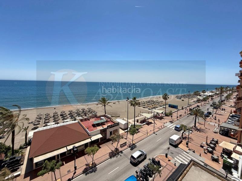 Foto 66935c76-1d4c-46cf-9284-e20ca6df448e. Piso vive frente al mar en pleno centro ! en Puerto Deportivo Fuengirola