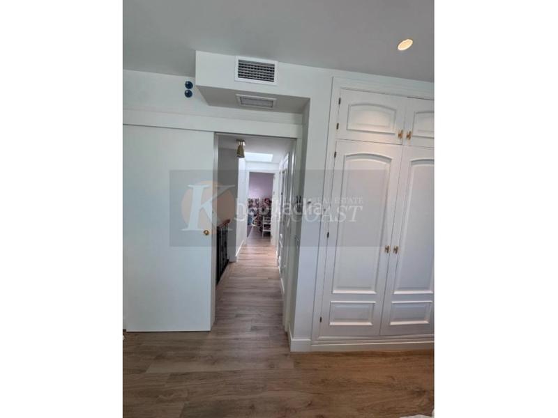 Foto 4d5074eb-c1b6-4cf3-98a7-eb6d8820d42b. Dúplex  en venta , zona plaza de toros a 5 minutos de la playa en Fuengirola