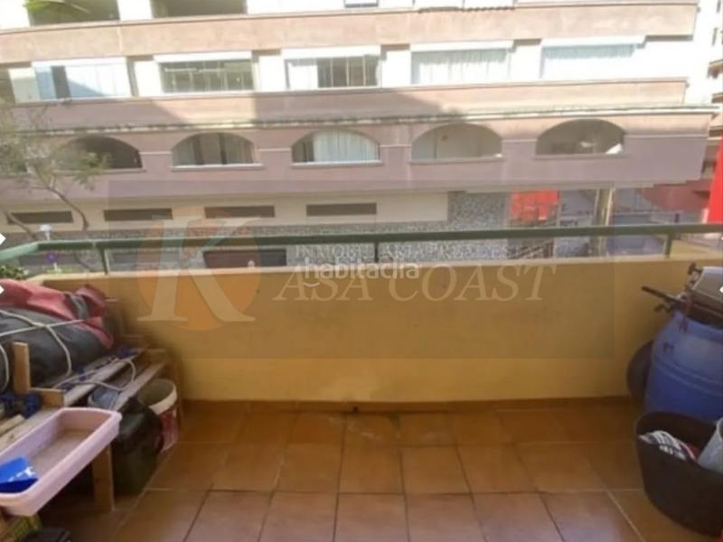 Foto 732efdf4-d5c0-4ab0-9433-d15fdc541cfa. Piso  en venta en Los Pacos, urbanización con jardín y piscina en Fuengirola