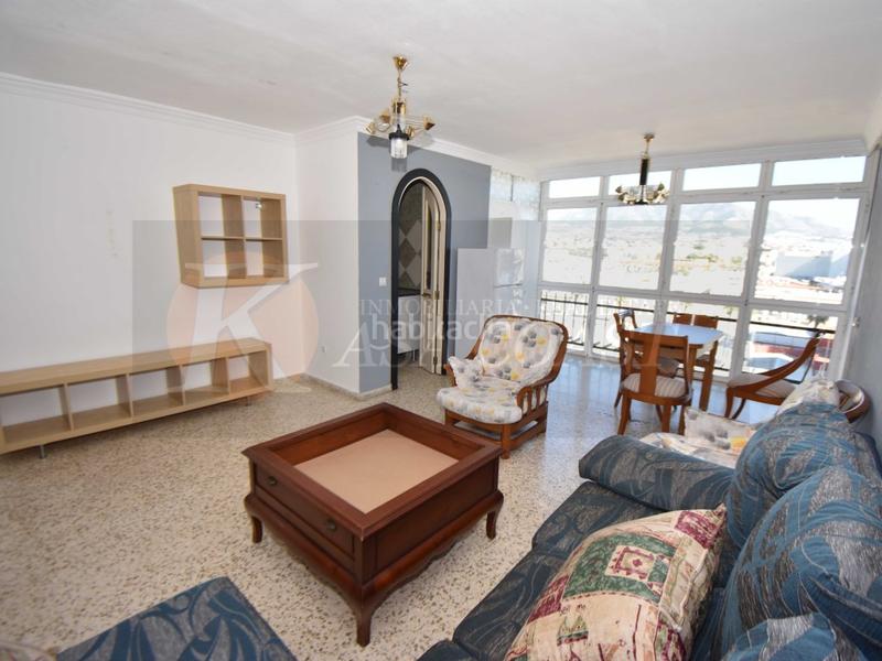 Foto c4d9d20f-5c82-44f9-8ce1-fa8a5164e7a5. Piso fantástico piso con terraza y vistas abiertas en las lagunas, costa en Mijas