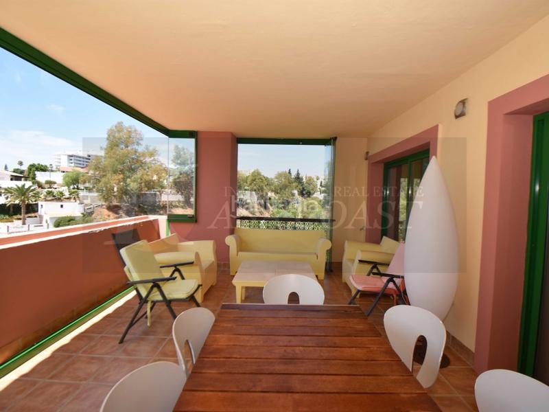 Foto 1f5993cf-5369-4d43-abf0-f10e46ee0b46. Dúplex  en esquina con excelentes vistas en torreblanca, en Fuengirola