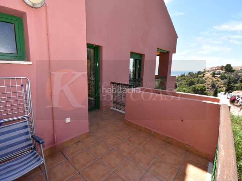 Foto e53708ec-2616-4555-b489-8d0847df4f68. Dúplex  en esquina con excelentes vistas en torreblanca, en Fuengirola