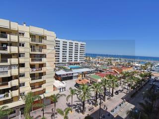 Estudi a Puerto Deportivo. Estudio reformado en 1 línea de playa  vistas al mar y al puerto